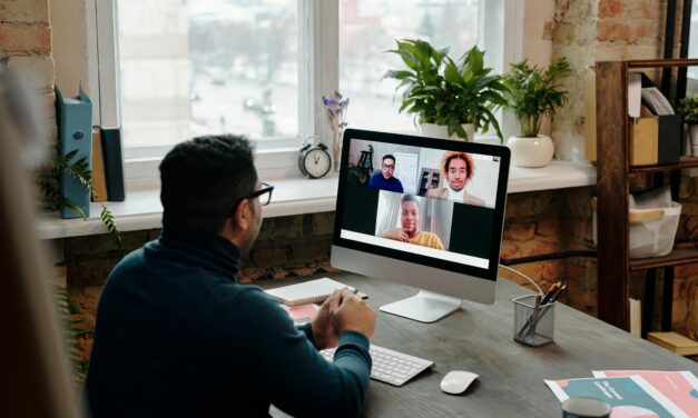 Top Challenges of Managing Global Teams and How to Overcome Them